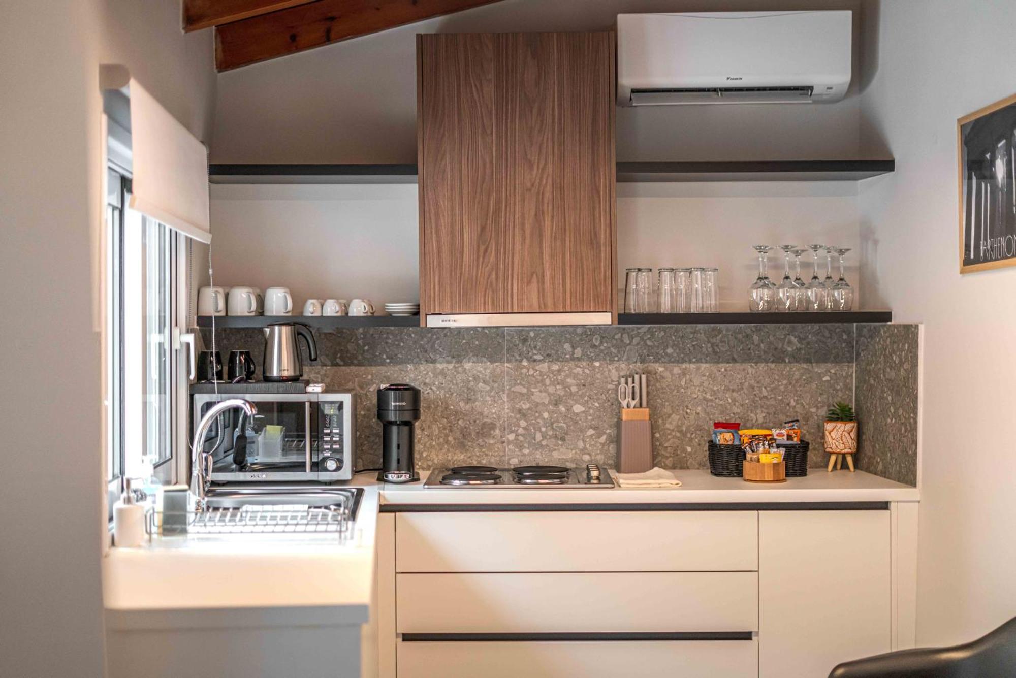 Belle Athenes - Luxury Rooms At Monastiraki Railway Station Atenas Exterior foto