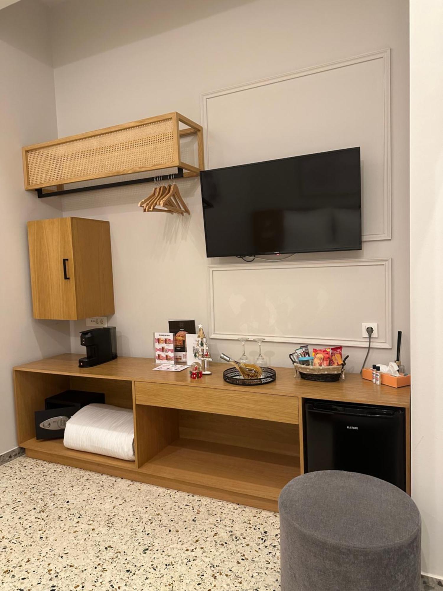 Belle Athenes - Luxury Rooms At Monastiraki Railway Station Atenas Exterior foto