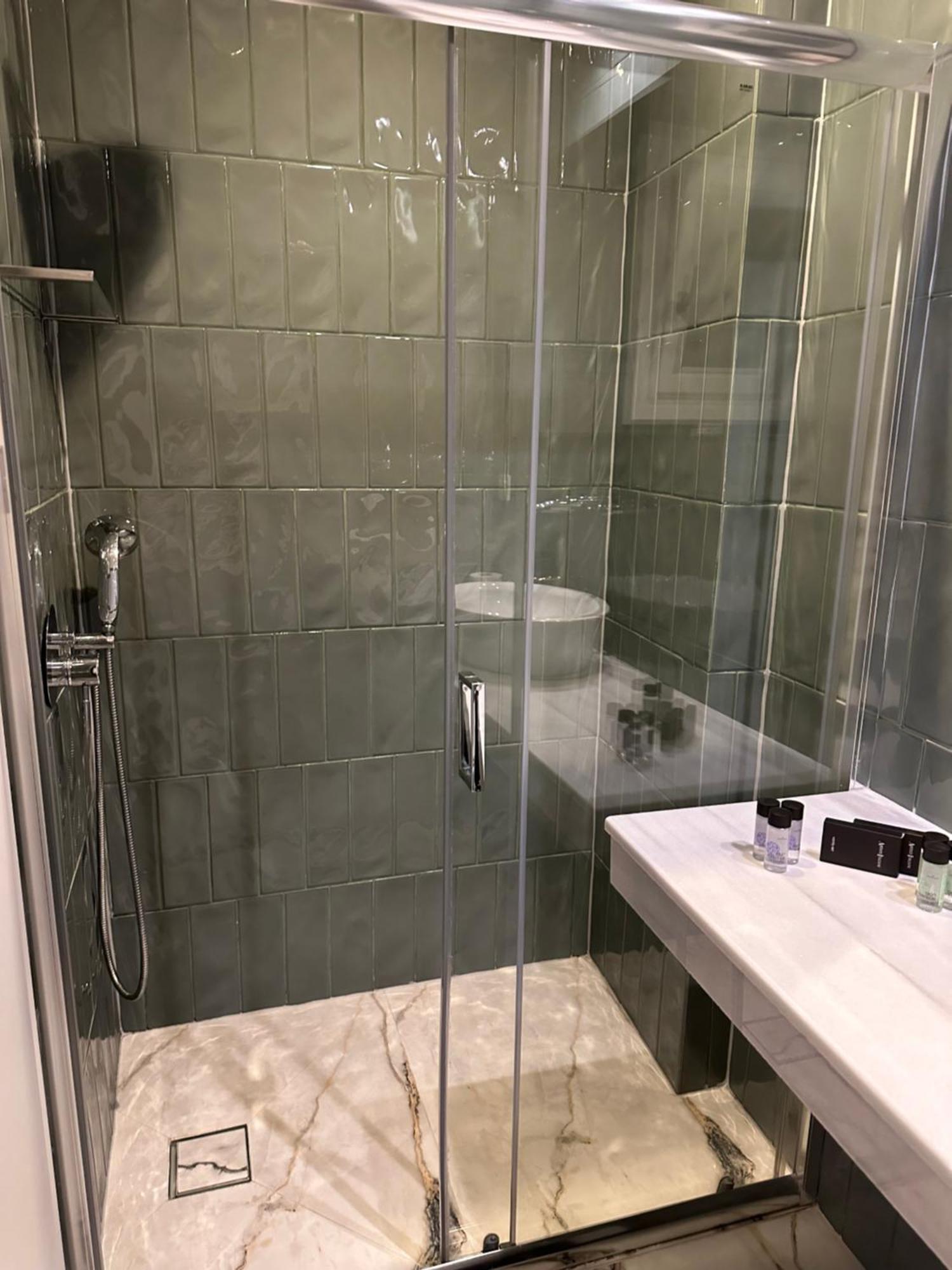 Belle Athenes - Luxury Rooms At Monastiraki Railway Station Atenas Exterior foto